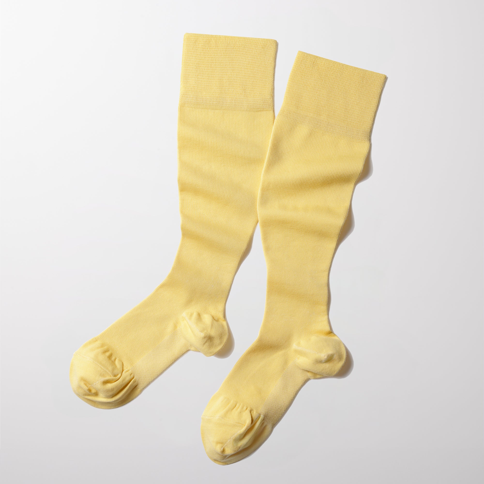 MAEÉ　コンプレッションソックス（コットンタイプ）ミモザイエロー
